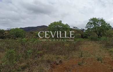 Imagem: Área comercial localizado a poucos metros da Praça