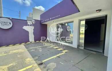 Imagem: O depósito possui 4 Vagas na garagem, 187m² de Área e está