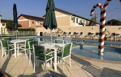 Imagem: A casa em condomínio possui 3 Dormitórios, 1 Banheiro, 1 Vaga