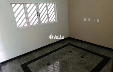 Imagem 6: Casa residencial com 5 quartos sendo 2 suítes disponível para locação...