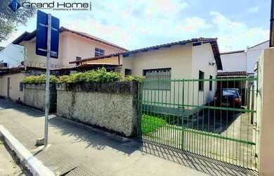 Imagem: A casa possui 2 Dormitórios, 1 Banheiro, 5 Vagas na garagem