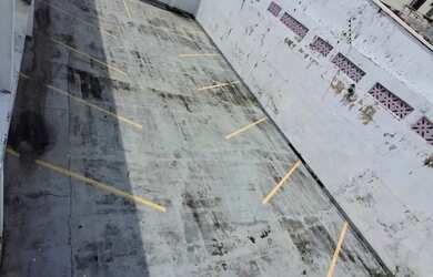 Imagem 2: Excelente Casa Comercial de Esquina c/ 5 Salas Climatizada e Armários...