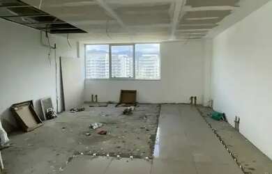 Imagem: O depósito possui 1 Vaga na garagem, 52m² de Área e está