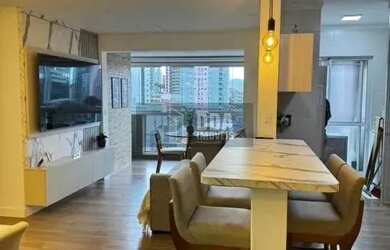 Imagem: O apartamento possui 3 Dormitórios, 2 Banheiros, 2 Vagas na