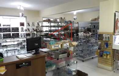 Imagem: O depósito possui 117m² de Área e está localizado em Centro