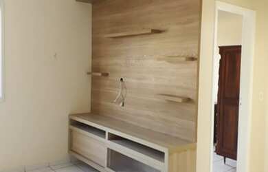 Imagem: O apartamento possui 2 Dormitórios, 1 Banheiro, 1 Vaga na garagem