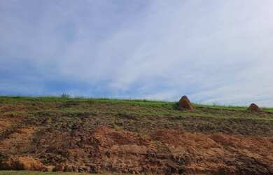 Imagem: O terreno possui 1200m² de Área e está localizado em Jardim