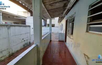 Imagem: A casa em condomínio possui 2 Dormitórios, 1 Banheiro, 55m²