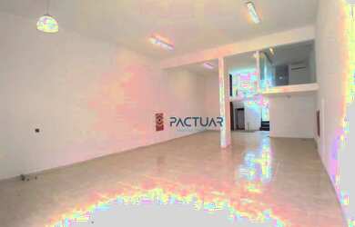 Imagem: O depósito possui 1 Vaga na garagem, 100m² de Área e está