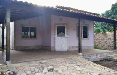 Imagem: A casa em condomínio possui 3 Dormitórios, 3 Banheiros, 2