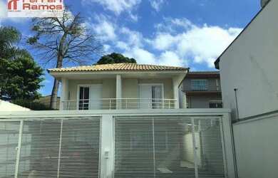 Imagem: A casa em condomínio possui 3 Dormitórios, 1 Banheiro, 3 Vagas