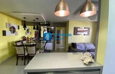 Imagem: O apartamento possui 3 Dormitórios, 2 Banheiros, 3 Vagas na