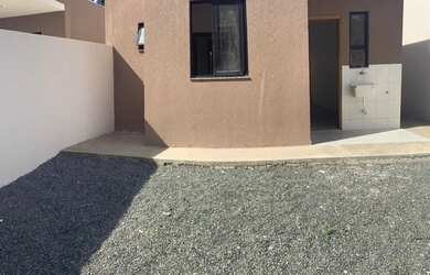 Imagem: A casa está localizado em Xaxim, Curitiba para alugar por