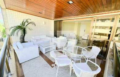 Imagem: O apartamento possui 3 Dormitórios, 4 Banheiros, 3 Vagas na