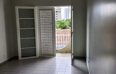 Imagem: O apartamento possui 2 Dormitórios, 2 Banheiros, 100m² de