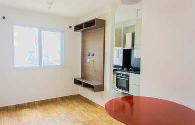 Imagem: O apartamento possui 2 Dormitórios, 1 Banheiro, 1 Vaga na garagem