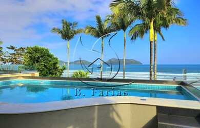 Imagem: A casa possui 4 Dormitórios, 5 Banheiros, 2 Vagas na garagem