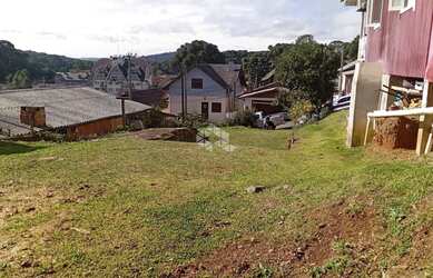 Imagem 14: Terreno 300 M², pronto para construir, localizado no Bairro Dutra Gramado...
