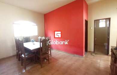 Imagem 5: Casa em Montes Claros, no bairro Conjunto Cristo Rei, à venda