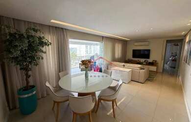 Imagem: O apartamento possui 3 Dormitórios, 4 Banheiros, 2 Vagas na