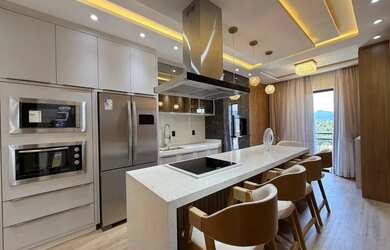 Imagem: O apartamento possui 3 Dormitórios, 3 Banheiros, 2 Vagas na