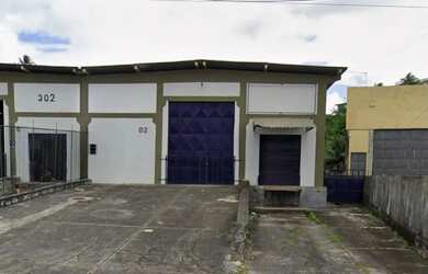 Imagem: O depósito possui 3 Vagas na garagem, 500m² de Área e está