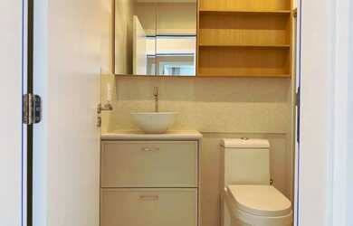 Imagem 10: Apartamento novo e mobiliado com 3 suítes na Meia Praia central Lazer...