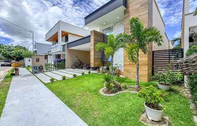 Imagem: A casa em condomínio possui 3 Dormitórios, 4 Banheiros, 2