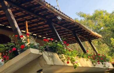 Imagem: O apartamento à venda possui 2 Dormitórios, Acomodam 6 pessoas