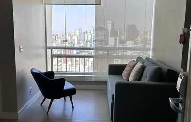 Imagem: O apartamento possui 1 Dormitório, 1 Banheiro, 1 Vaga na garagem