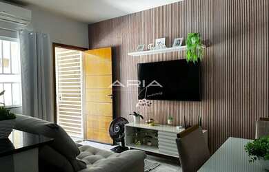 Imagem: A casa possui 3 Dormitórios, 1 Banheiro, 2 Vagas na garagem