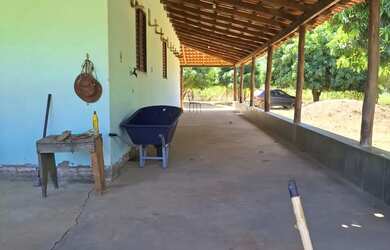 Imagem 16: Fazenda de 114,7 hectares toda plana, toda cercada no arame liso com Rio...