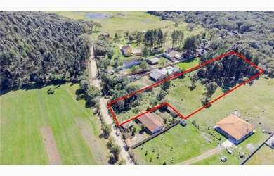 Imagem: O terreno possui 10000m² de Área e está localizado em Campina