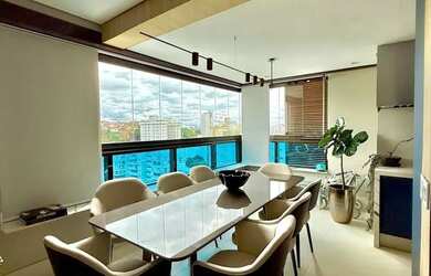 Imagem: O apartamento possui 4 Dormitórios, 4 Banheiros, 3 Vagas na