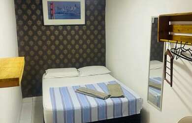 Imagem 13: Quarto para solteiros