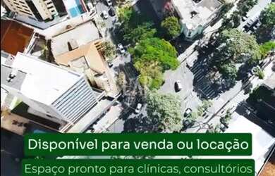 Imagem: O depósito possui 5 Vagas na garagem e 398m² de Área e está