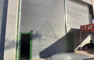 Imagem: O depósito possui 1 Vaga na garagem e 70m² de Área e está