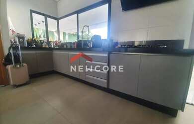 Imagem: Casa de condomínio em Avenida Mário Ranieri - Jardim Shangri-Lá