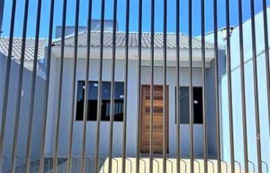 Imagem: A casa possui 2 Dormitórios, 1 Banheiro, 54m² de Área, Imóvel