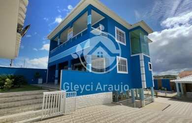 Imagem: A casa possui 4 Dormitórios, 5 Banheiros, 5 Vagas na garagem