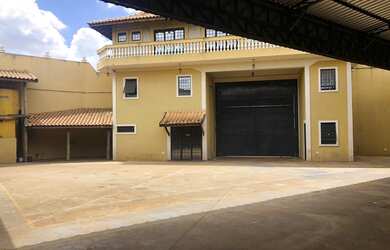 Imagem 7: Via House Imóveis Aluga - Galpão industrial com 700 m² por R$ 12.500,00/mês....