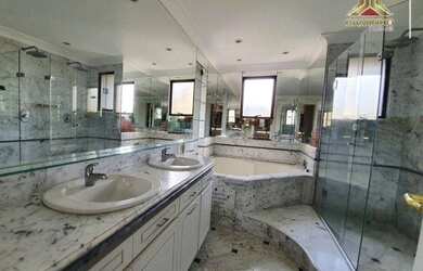 Imagem 4: No Higienópolis, um apartamento alto padrão por andar