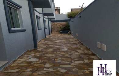 Imagem: A casa em condomínio possui 2 Dormitórios, 2 Banheiros, 1