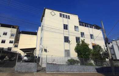 Imagem: O apartamento possui 3 Dormitórios, 1 Banheiro, 1 Vaga na garagem