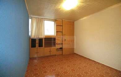 Imagem: O apartamento possui 3 Dormitórios, 1 Banheiro, 1 Vaga na garagem