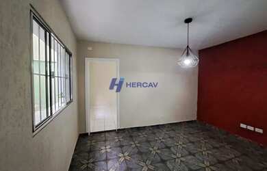 Imagem: A casa possui 1 Dormitório, 1 Banheiro, 35m² de Área e está