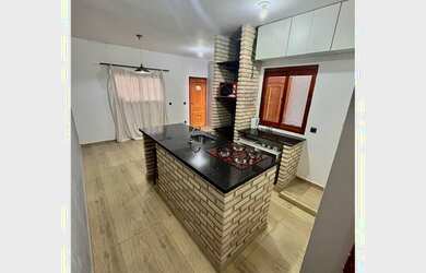 Imagem: Casa com 2 dormitórios, 75 m², garagem privativa, ótima localização