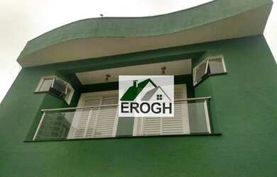 Imagem: A casa possui 4 Dormitórios, 5 Banheiros, 5 Vagas na garagem