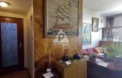 Imagem 6: Excelente apartamento no Flamengo com três quartos sendo uma suíte