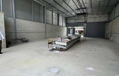 Imagem 12: Galpão de 360m² em avenida no Jardim das Alterosas